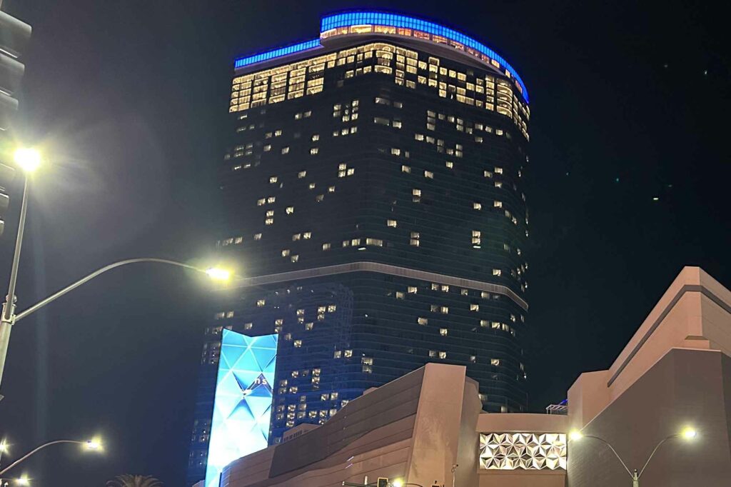 Fontainebleau Las Vegas’ Rewards Program Quietly Changed for the Worse