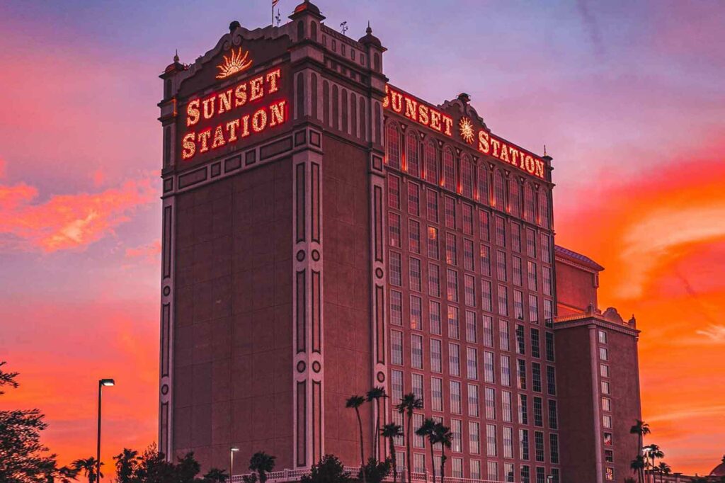 Workers at This Las Vegas Casino Want to Leave Powerful Union, Says Owner