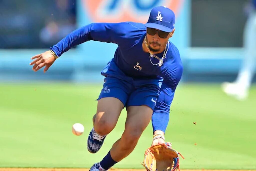 Los Angeles Dodgers Eyeing Mookie Betts Return