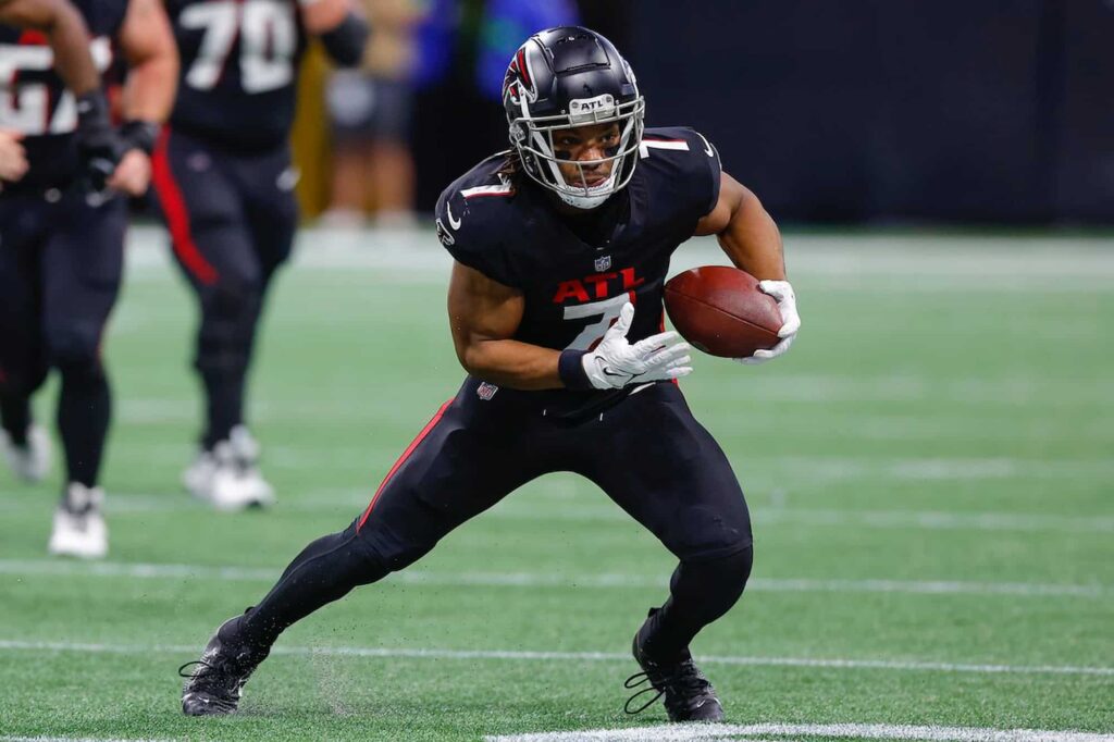 Atlanta Falcons: Betting on the 2024 Season