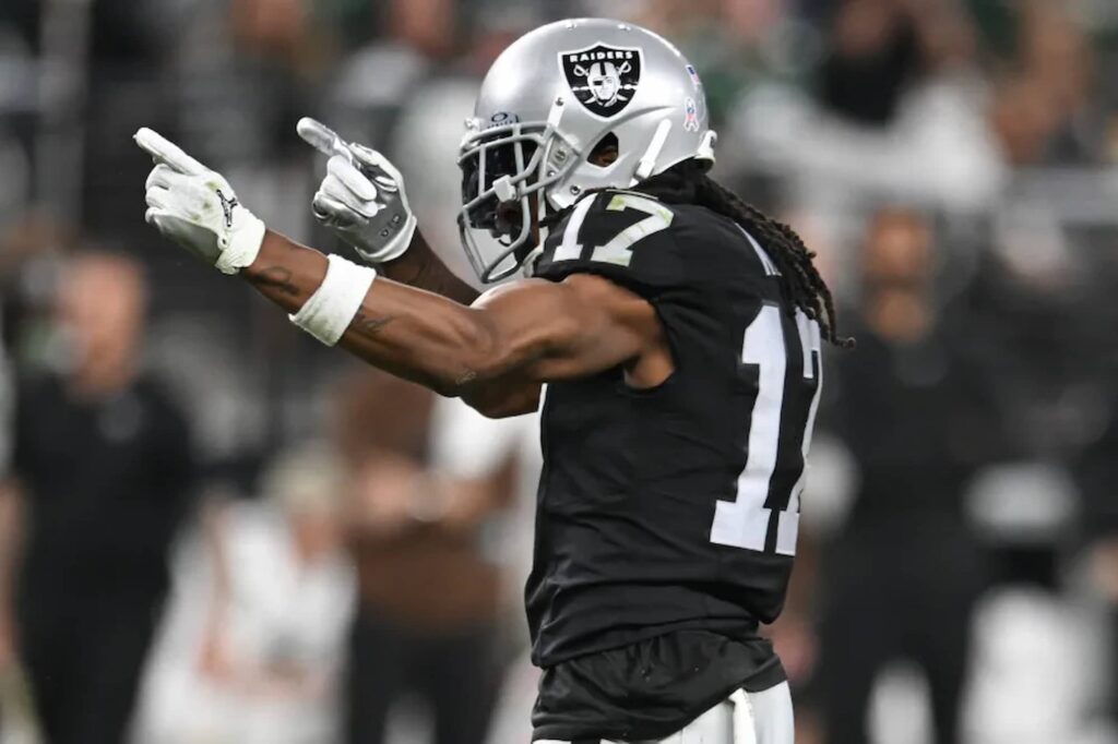 Davante Adams, Amari Cooper Trades Shake Up AFC East